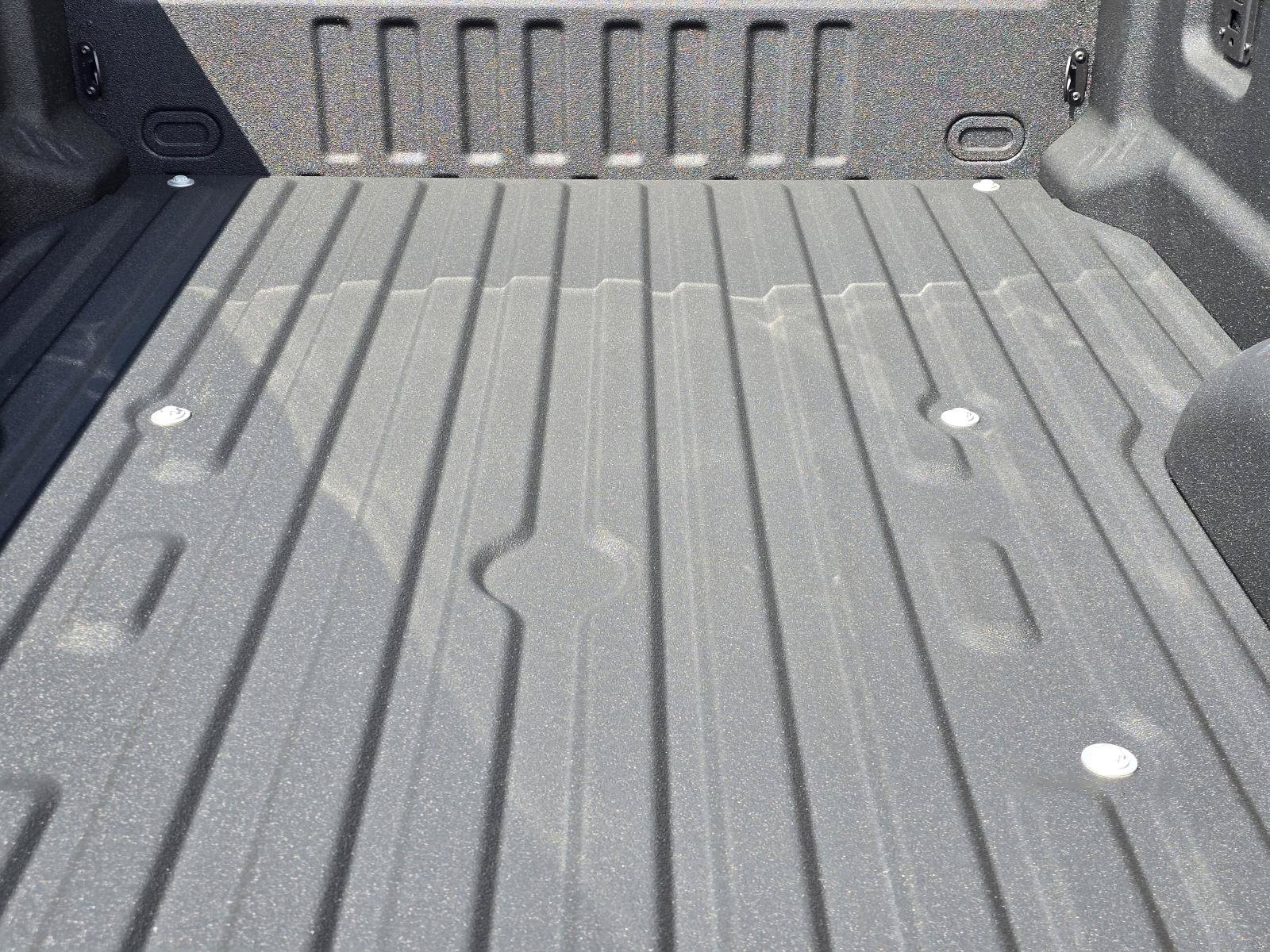 New 2026 Agate Black Metallic FORD F-350® Platinum® image 10