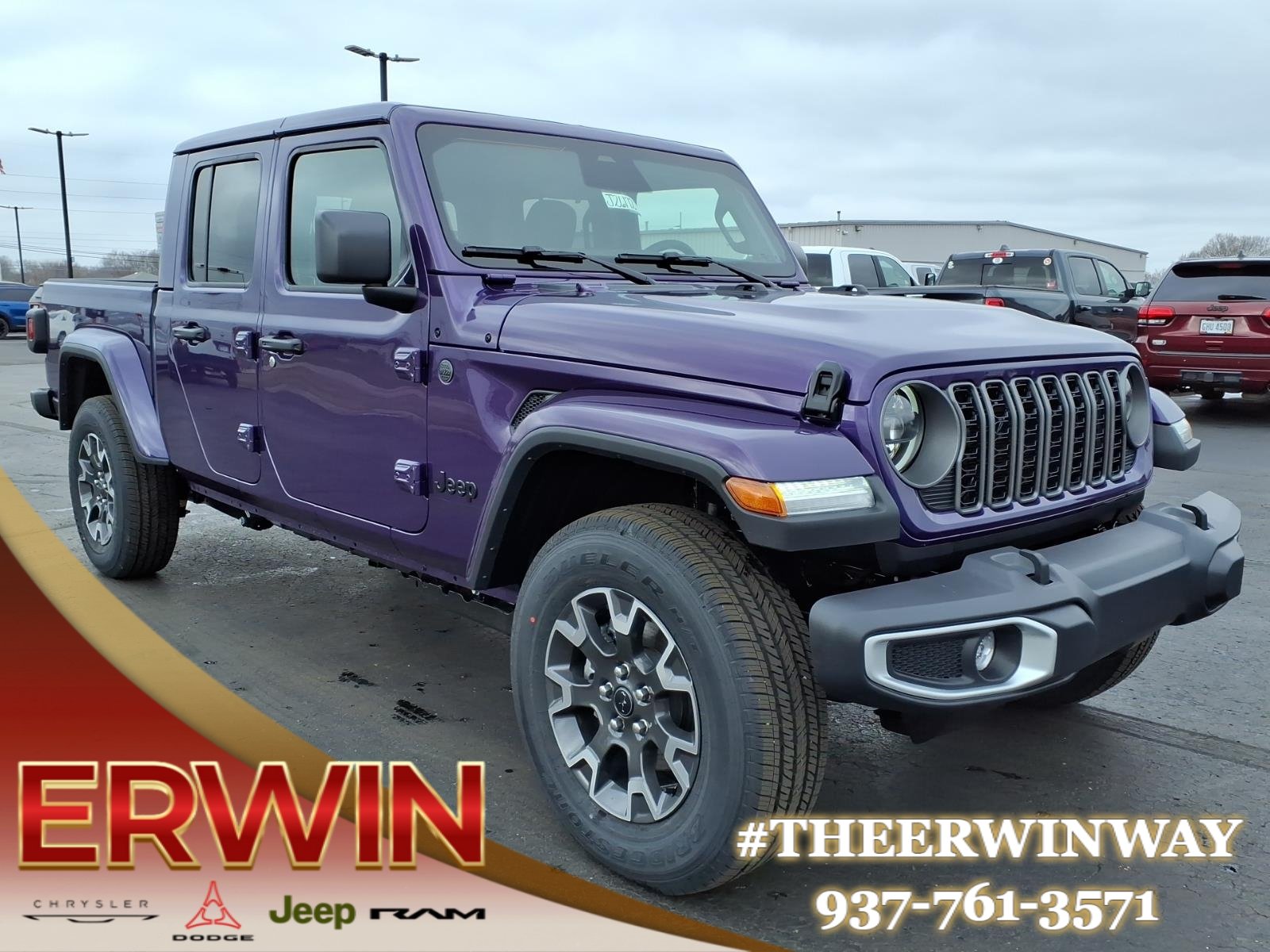 2026 Jeep Gladiator Sahara Auto's photo