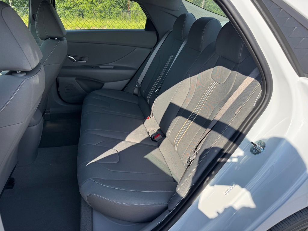 2026 Hyundai Elantra SEL Sport - Photo 17