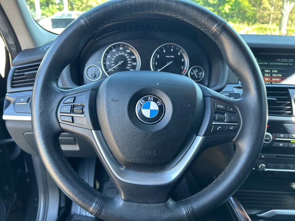 Used 2017 Black BMW xDrive28i image 11