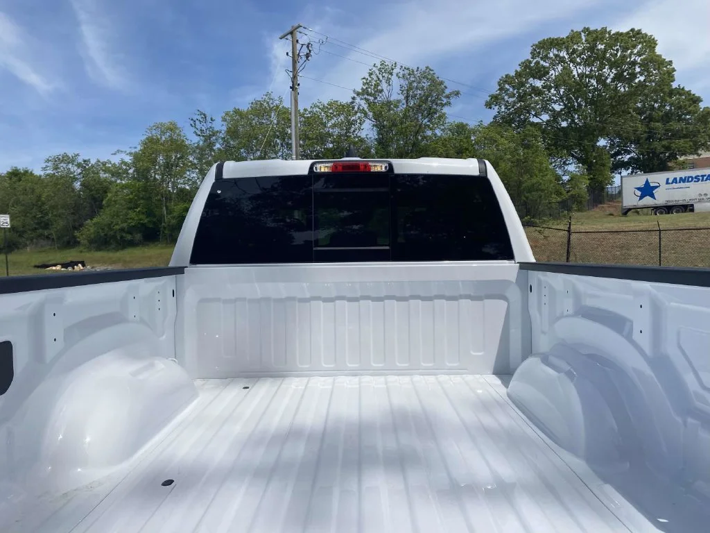 New 2026 Bright White Clear-Coat Exterior Paint RAM Big Horn/Lone Star image 38