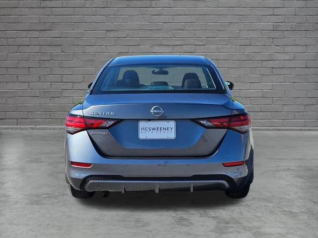 Used 2025 Gray Nissan S image 4