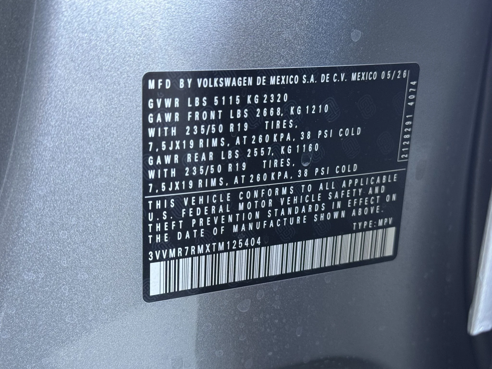 New 2026 Pyrite Silver Metallic Volkswagen SE image 36