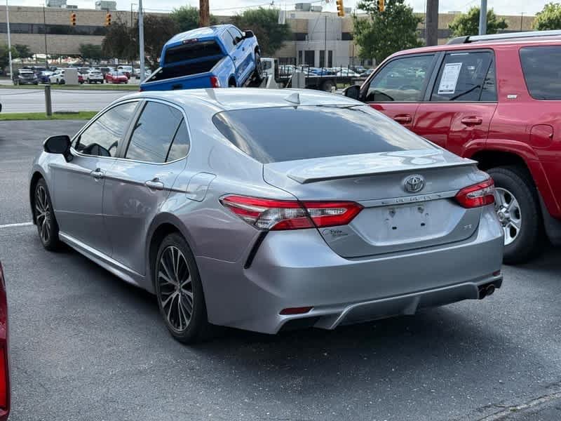 Used 2019 Celestial Silver Metallic Toyota SE image 3