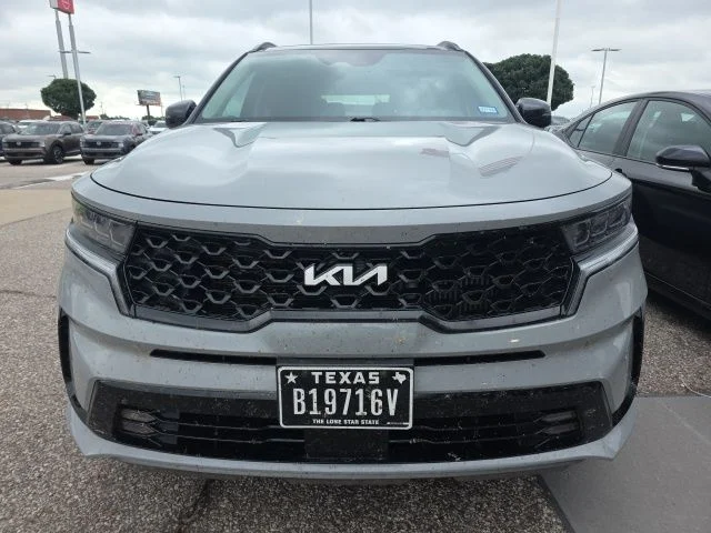 Used 2023 Gray Kia SX image 2