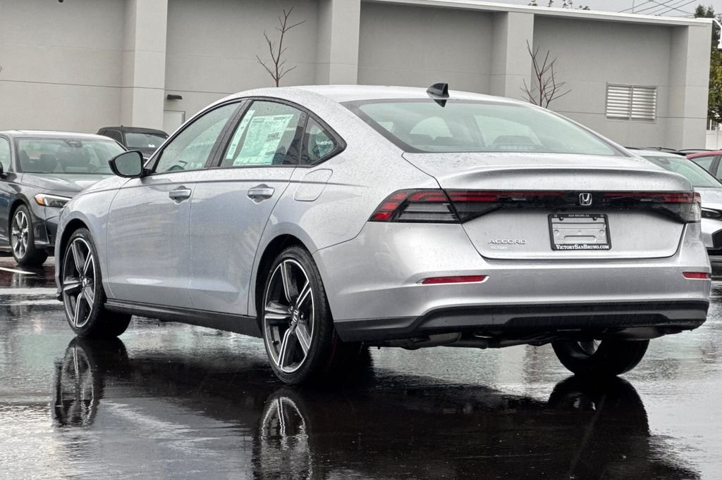 New 2026 Solar Silver Metallic Honda SE image 6