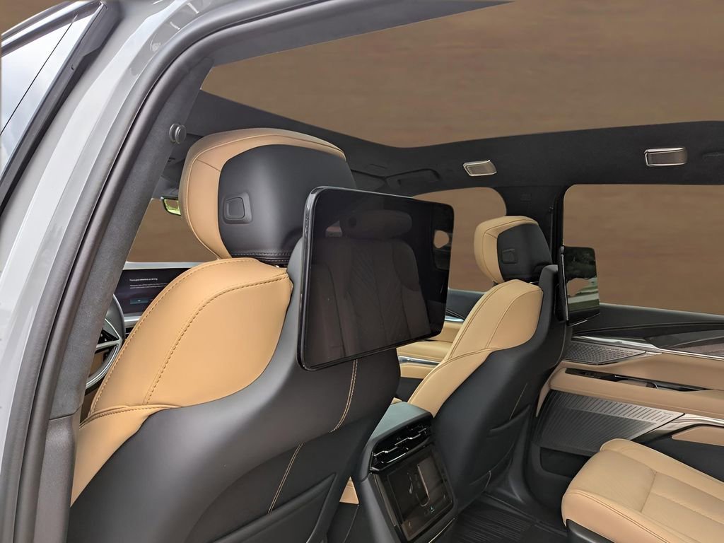 New 2026 Luna Metallic Cadillac Premium Sport image 14