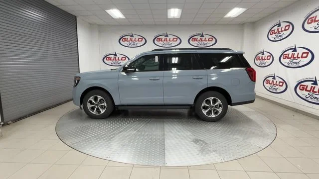 New 2027 Glacier Gray Metallic Tri-Coat Ford Active image 8
