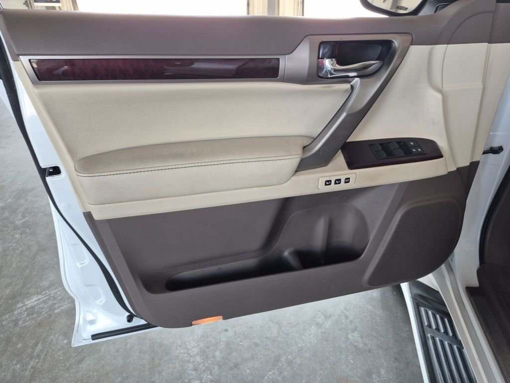 2017 Lexus GX Base - Photo 19