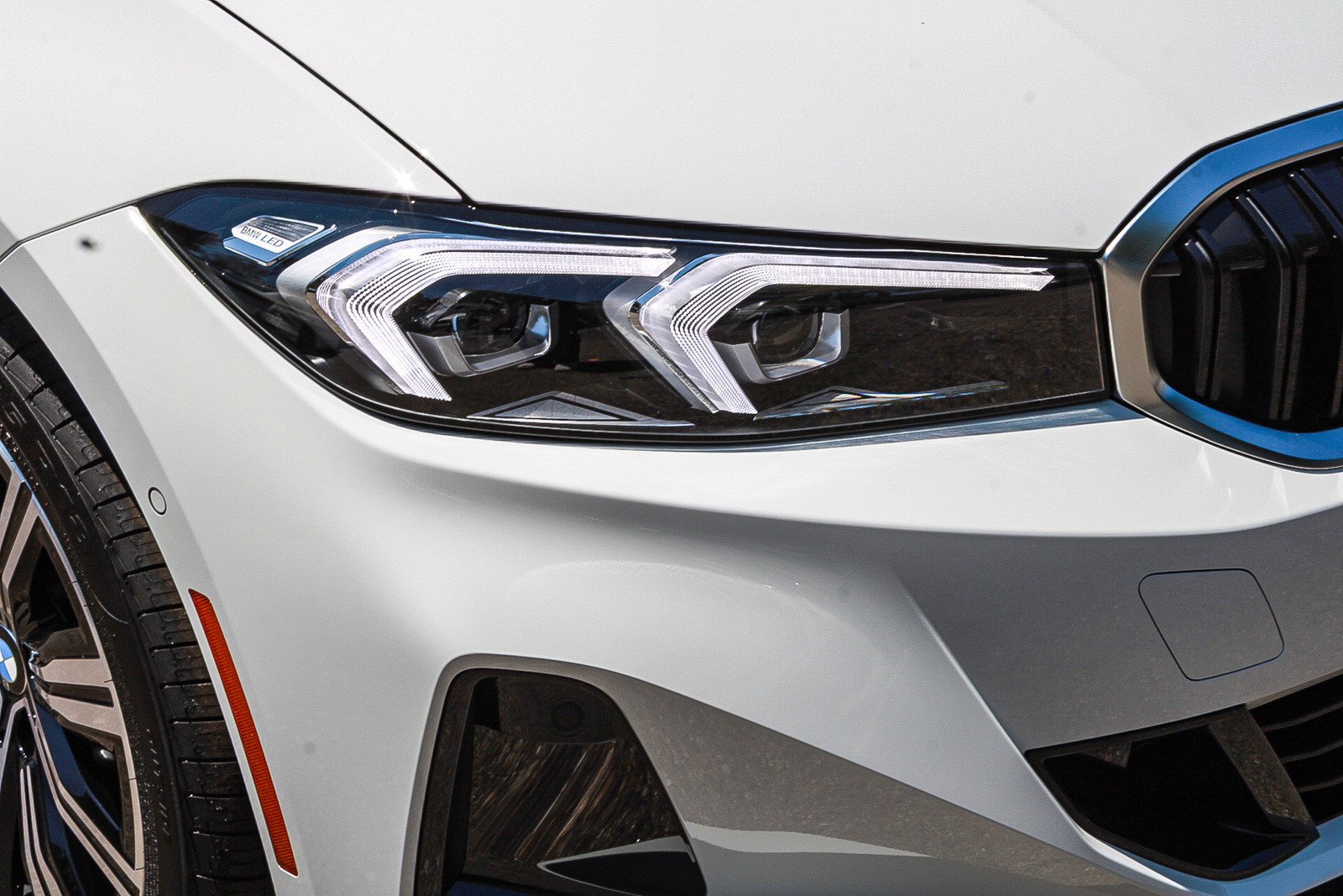 New 2026 Alpine White BMW 330i image 8