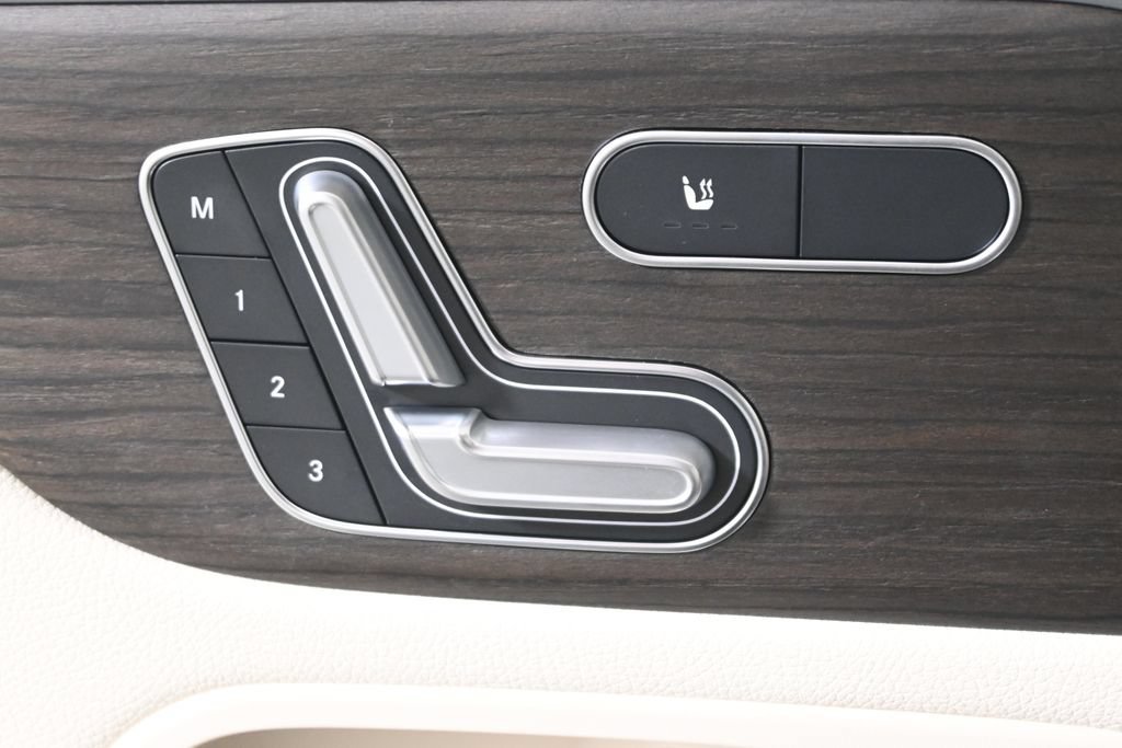 New 2026 Polar White Mercedes-Benz GLA 250 image 59