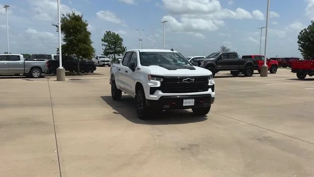 New 2026 Summit White Chevrolet LT Trail Boss image 4