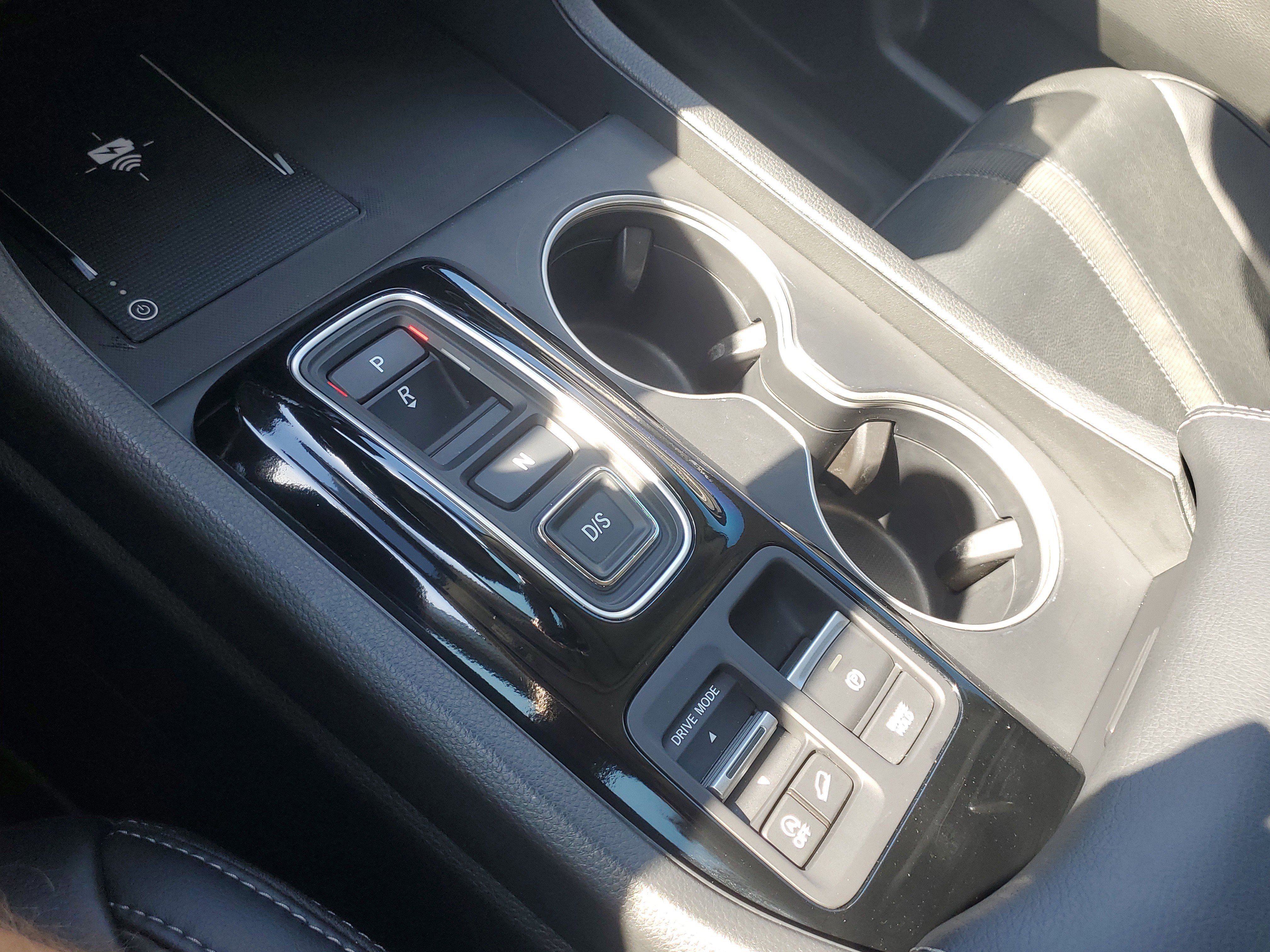 Used 2025 Platinum White Pearl Honda Touring image 30