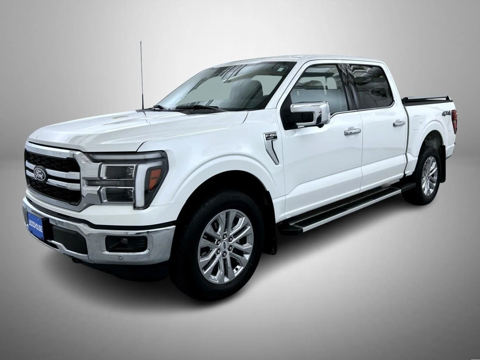 Used 2025 White Ford Lariat image 1