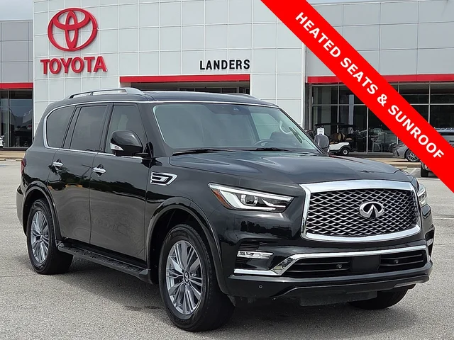 2023 INFINITI QX80 LUXE