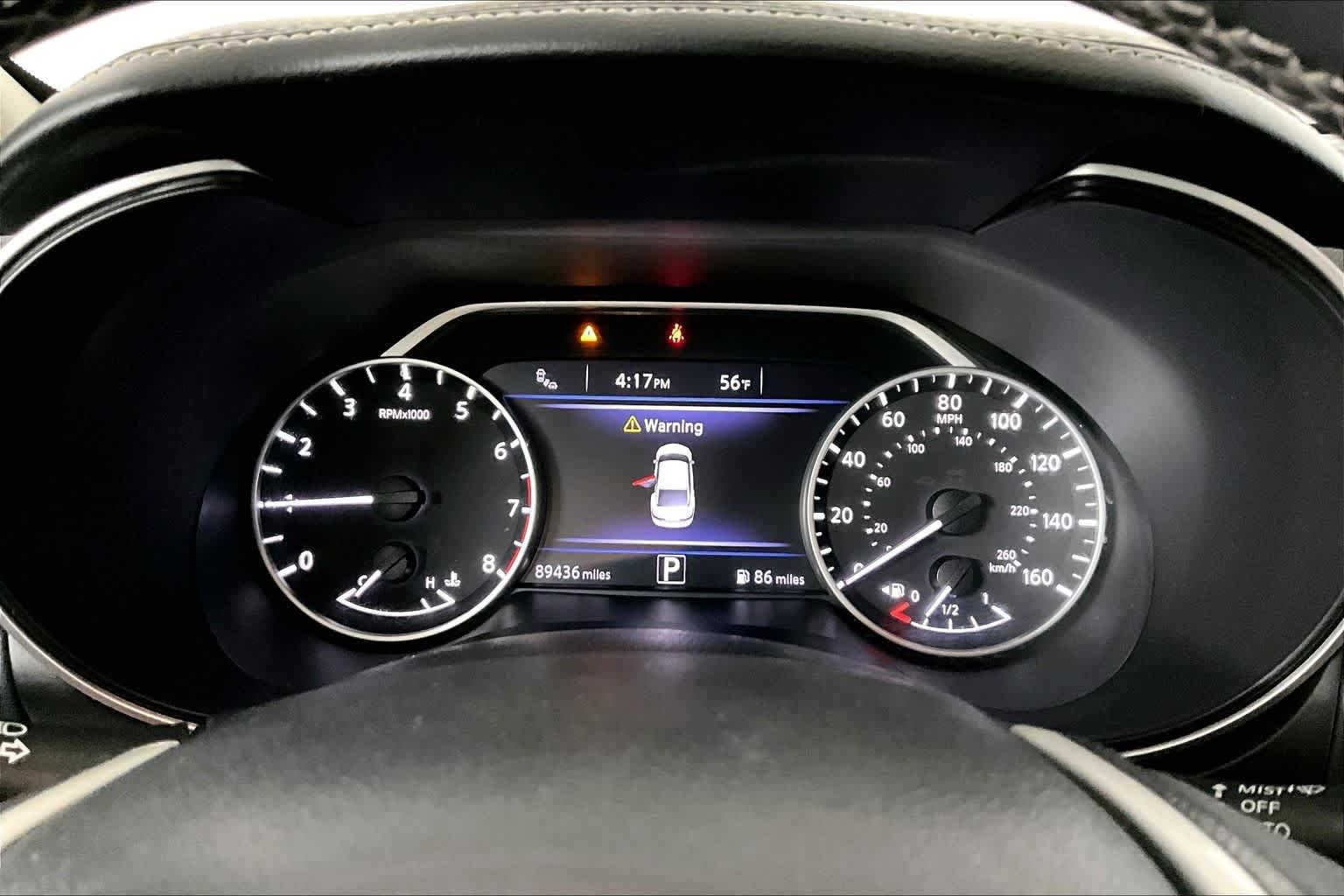 Used 2018 Brilliant Silver Nissan Platinum image 26