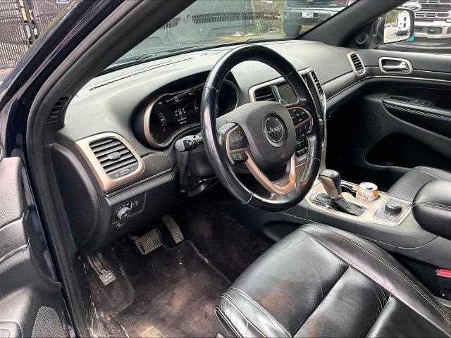 Used 2016 Blue Jeep Limited image 7