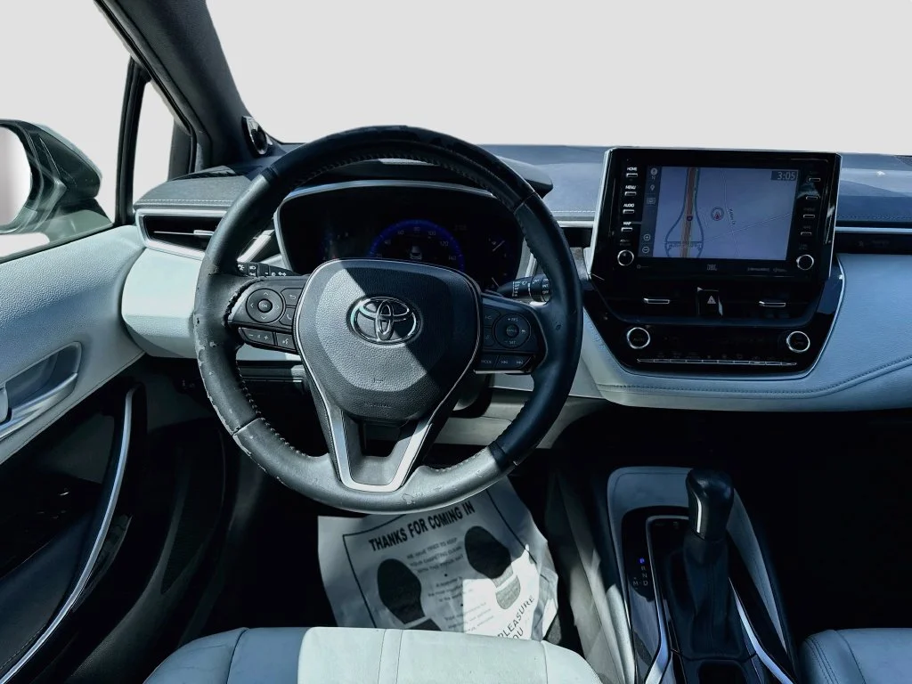 Used 2019 White Toyota XSE image 27