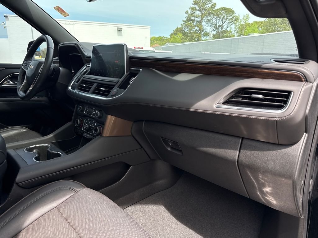 Used 2024 Black Chevrolet High Country image 28