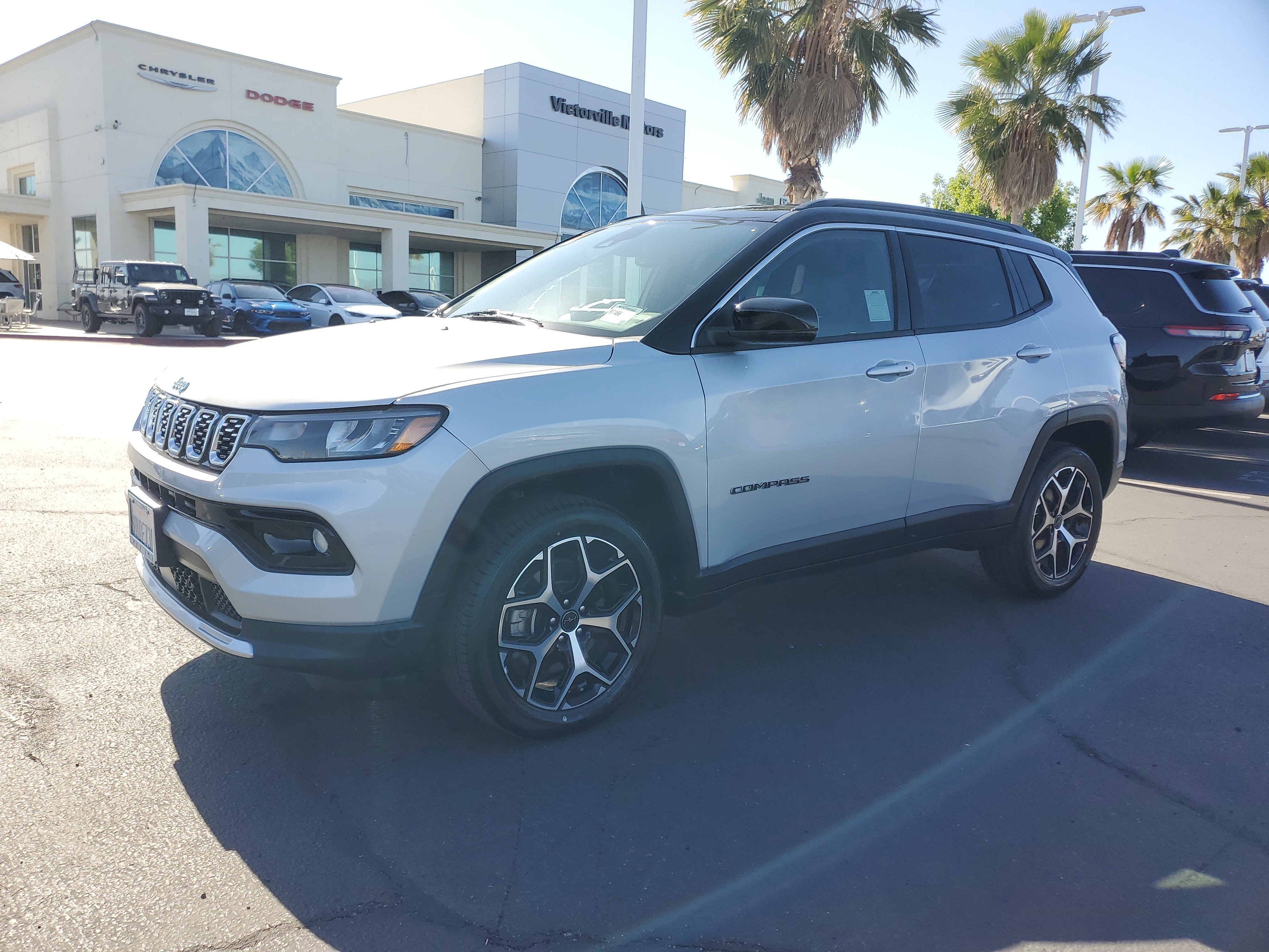 Certified Used 2025 Silver Jeep Limited image 7