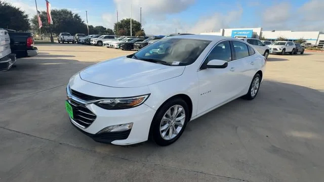 Used 2024 Summit White Chevrolet 1LT image 4