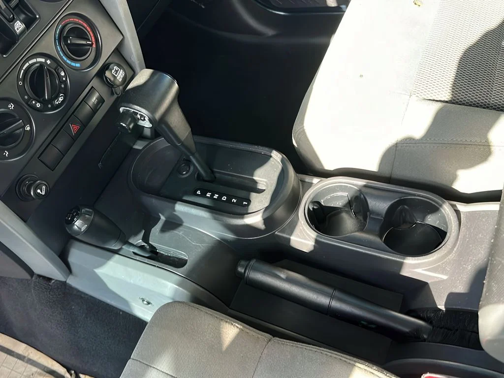 Used 2008 Black Jeep Unlimited Sahara image 13