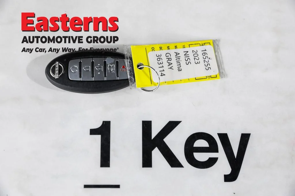 Used 2023 Gray Nissan 2.5 SL image 24