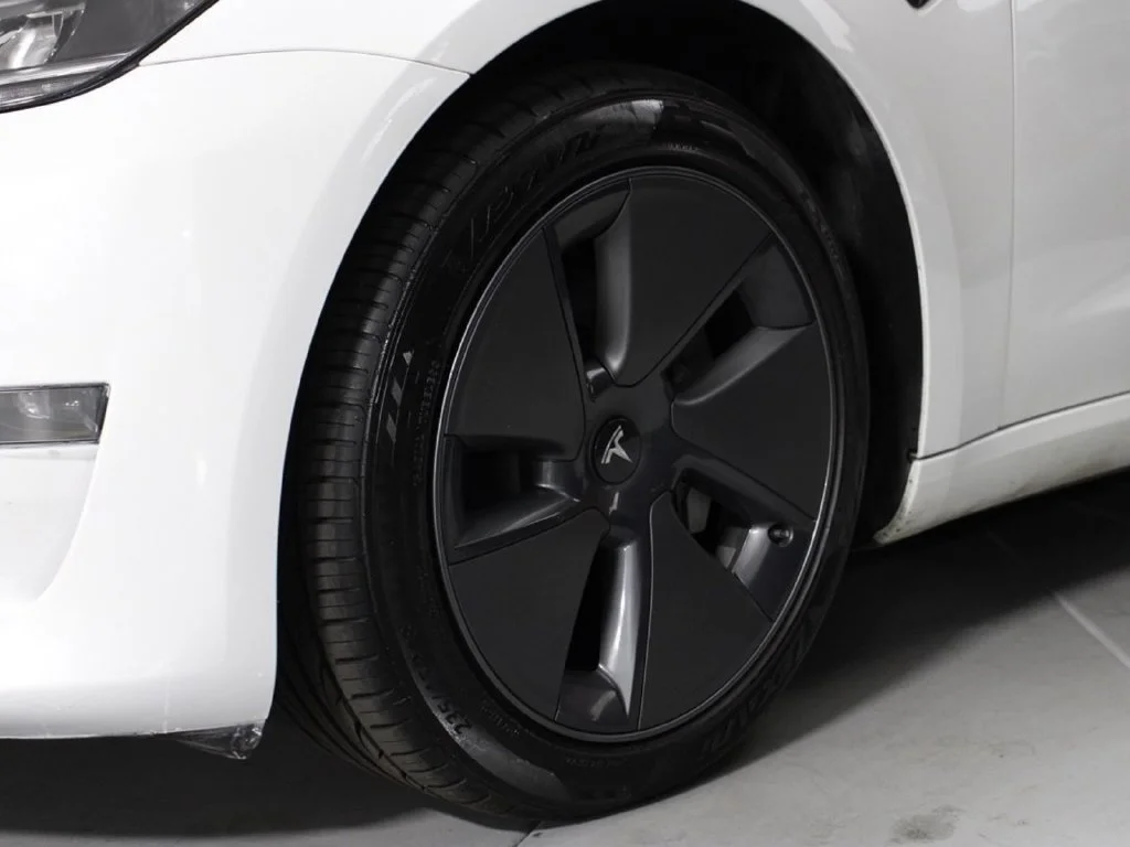 Used 2023 Pearl White Multi-Coat Tesla Long Range image 4