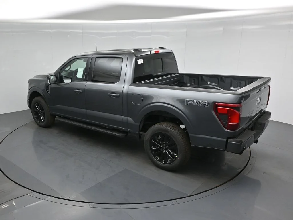 New 2026 Carbonized Gray Metallic Ford XLT image 40