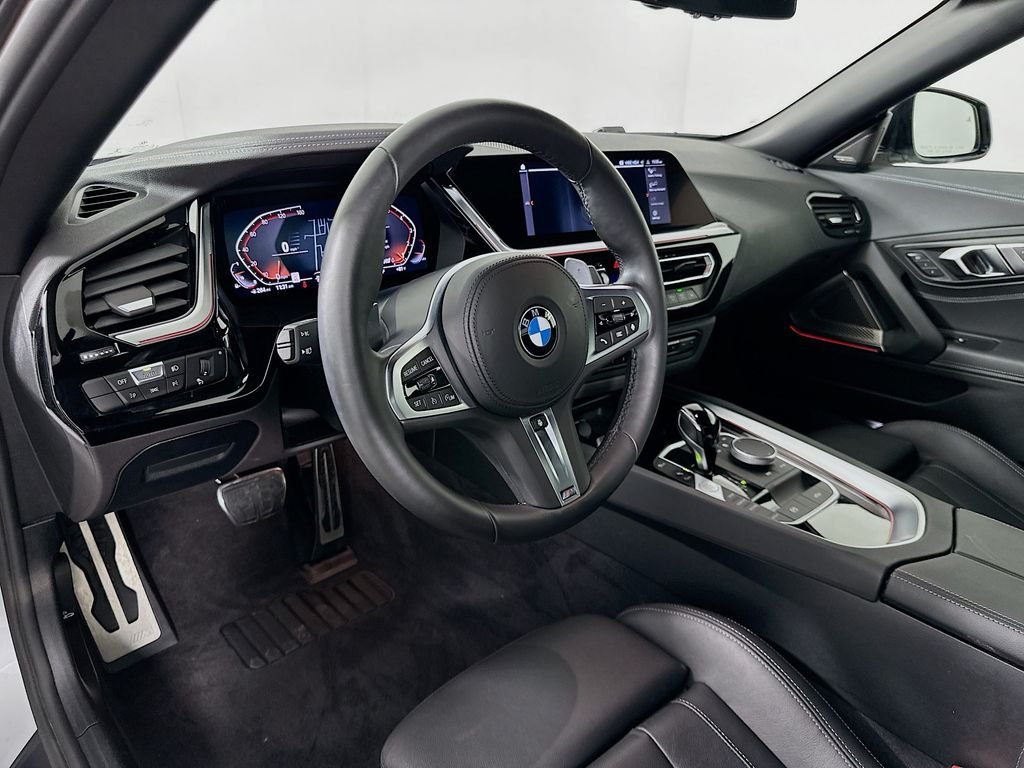 Used 2022 Glacier Silver Metallic BMW sDrive30i image 9