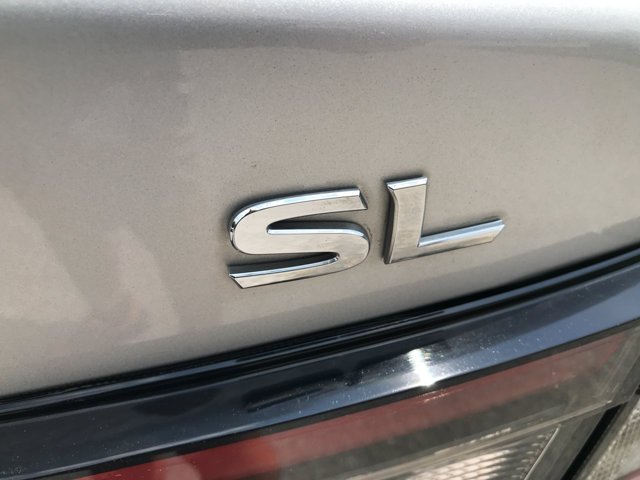 Used 2020 Brilliant Silver Metallic Nissan SL image 9