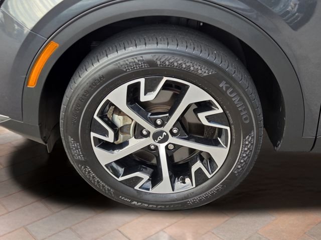 Used 2024 Gray Kia EX image 25