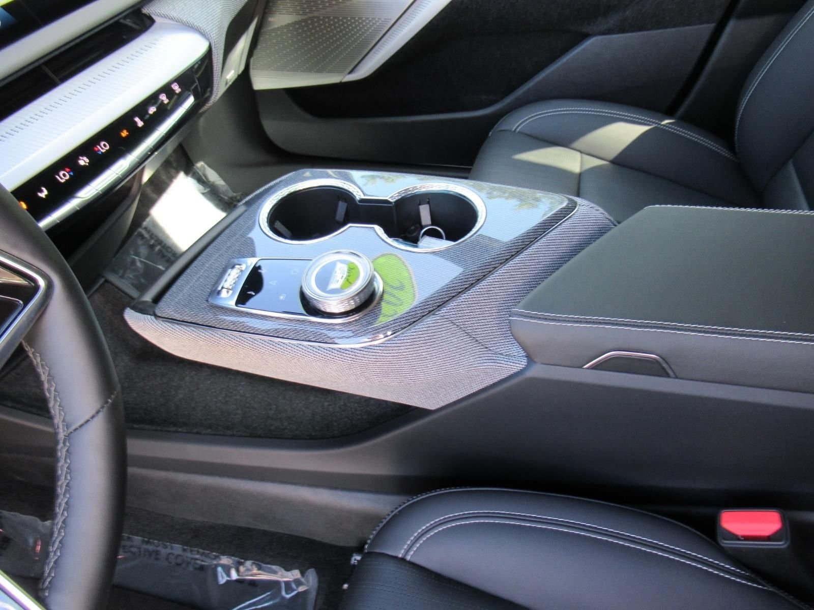 Used 2025 White Cadillac Luxury 2 image 19