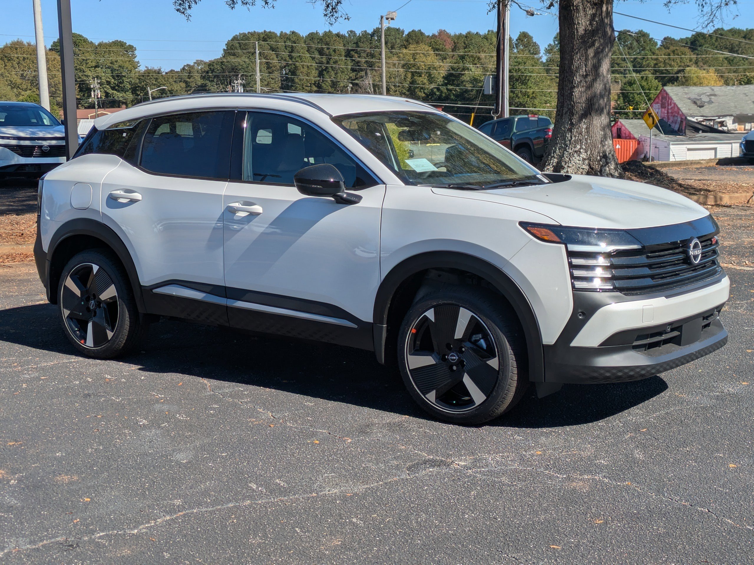 New 2026 White Nissan SR image 1