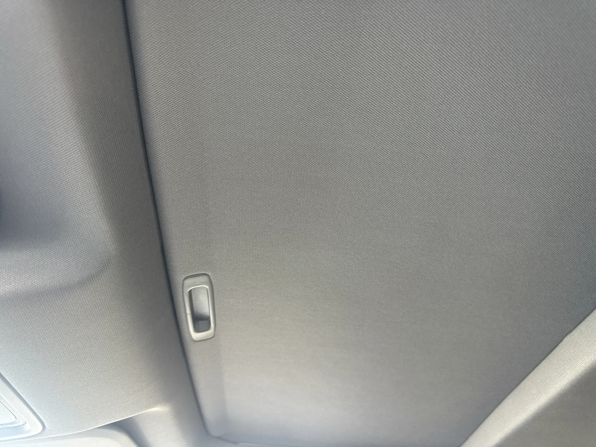 Used 2024 Summit White GMC Elevation image 31