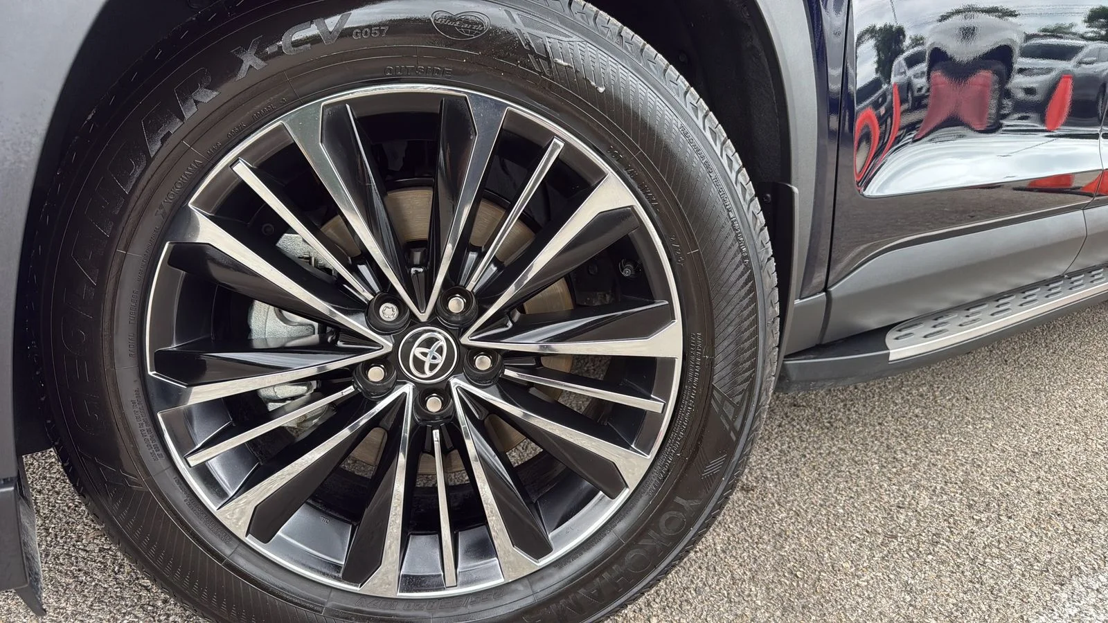 Used 2025 Blue Toyota MAX Platinum image 29