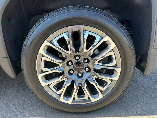 2026 GMC Sierra 1500 Denali Ultimate - Photo 17