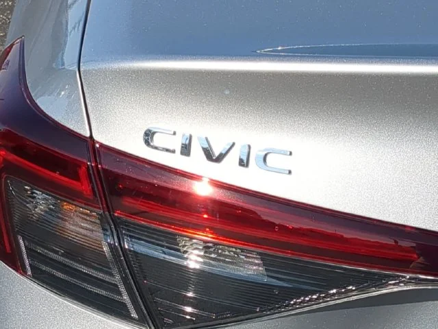 Used 2026 Solar Silver Metallic Honda LX image 25