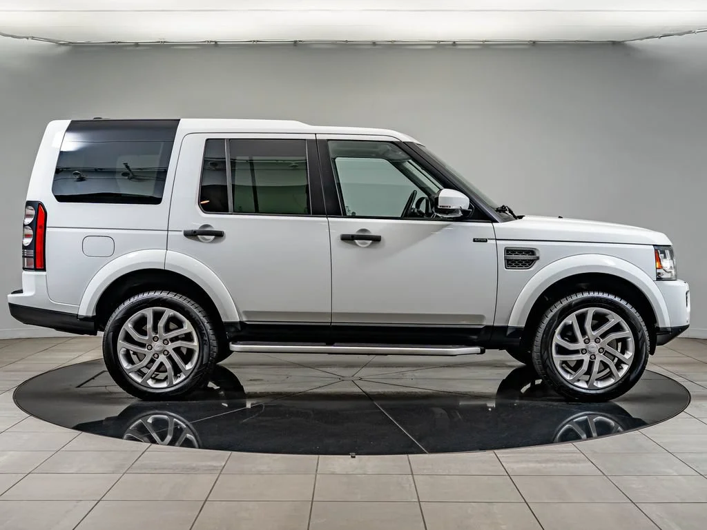 Used 2016 White Land Rover HSE image 4