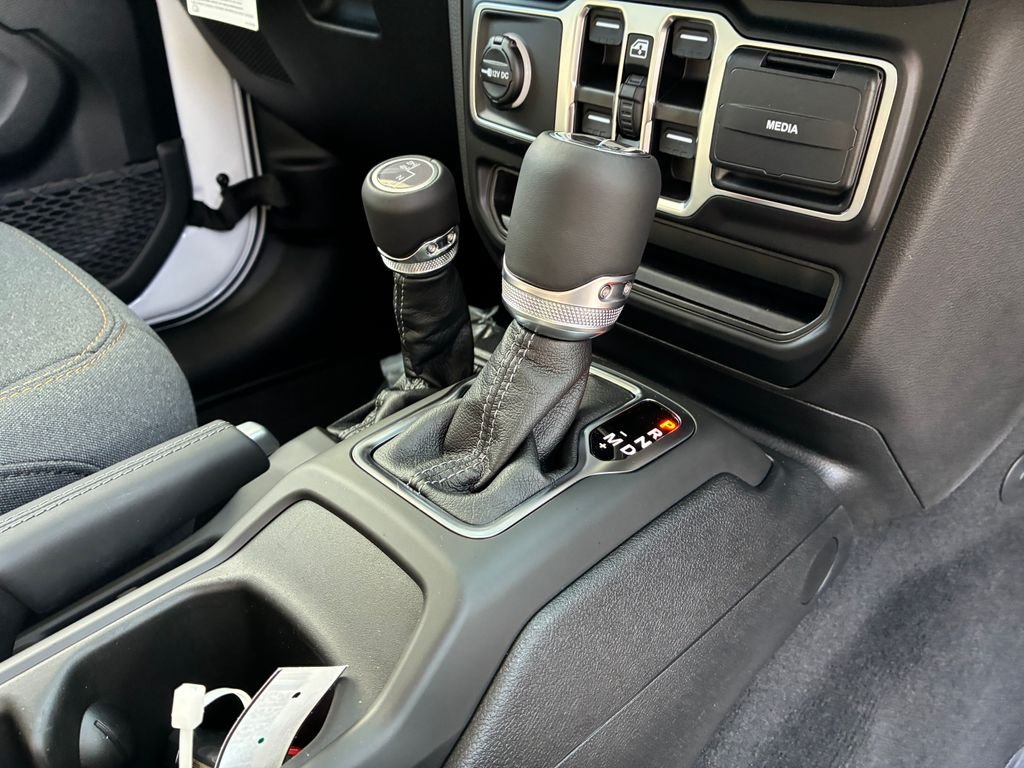 New 2026 White Jeep Sport RHD image 15
