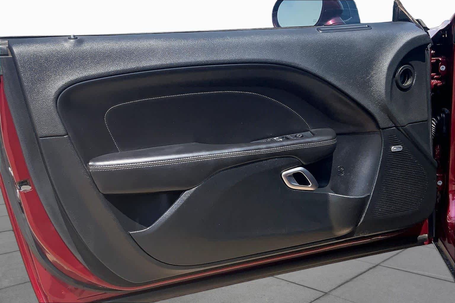 Used 2018 Octane Red Pearlcoat Dodge R/T Scat Pack image 22