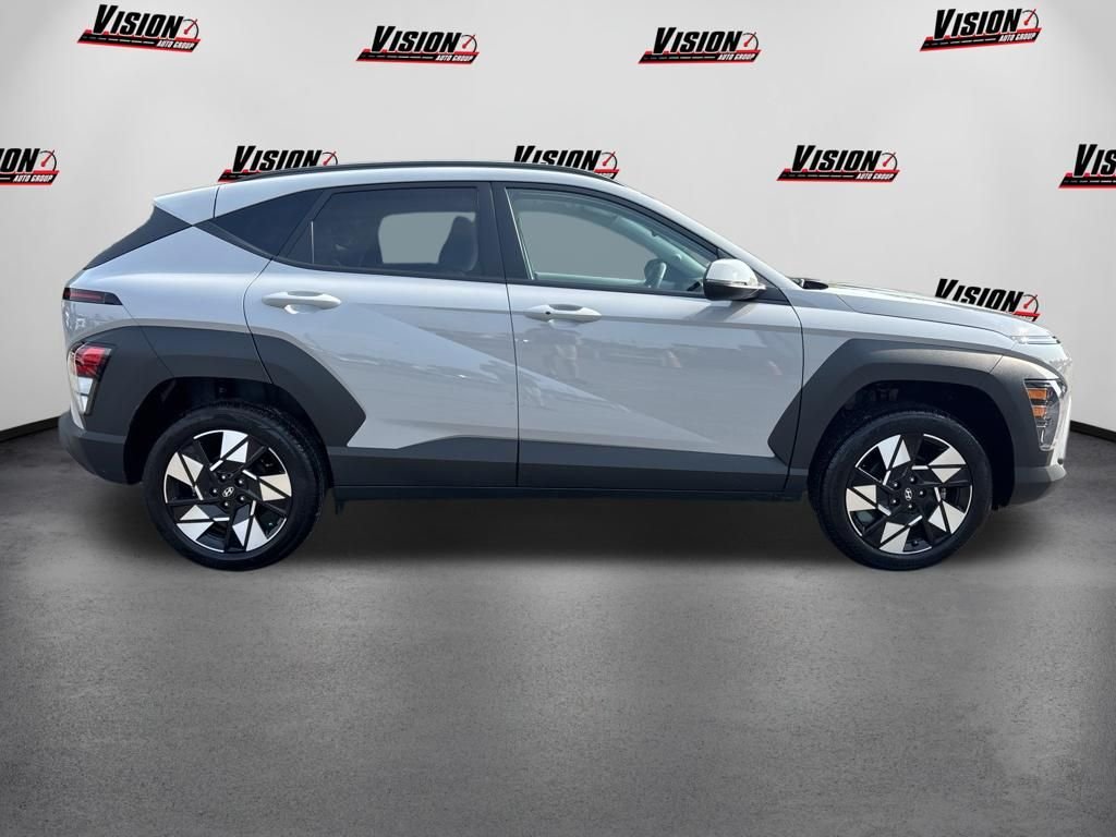 Used 2024 Gray Hyundai SEL image 4