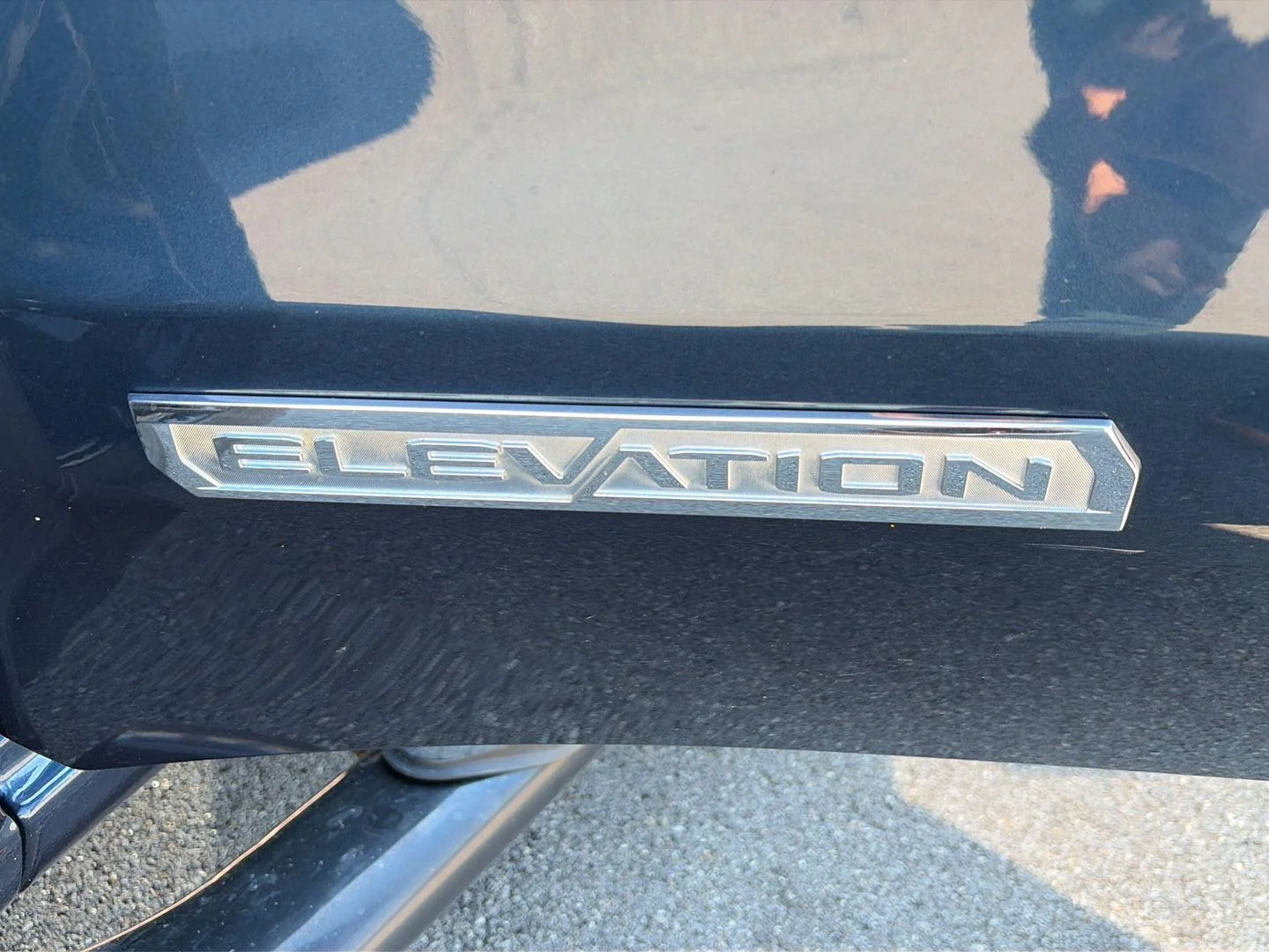 Used 2021 Pacific Blue Metallic GMC Elevation image 7