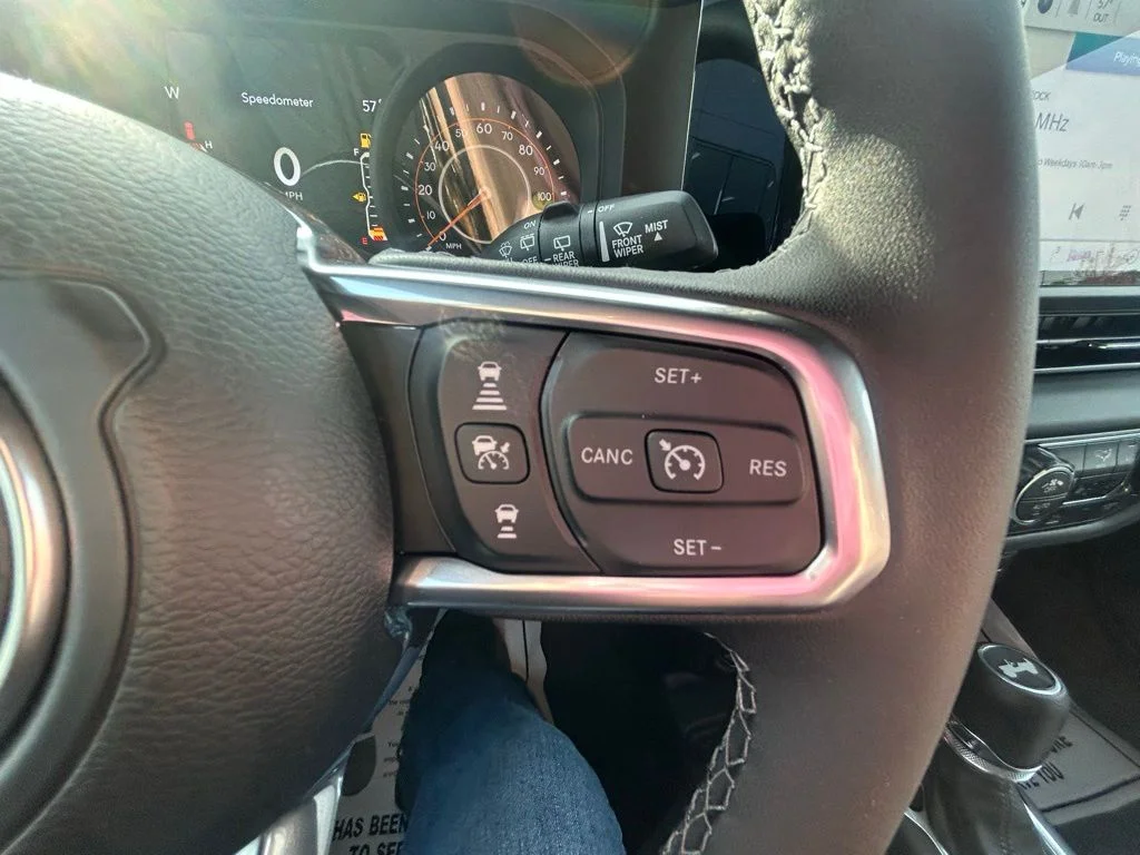 2026 Jeep Wrangler 4-Door Sahara - Photo 20