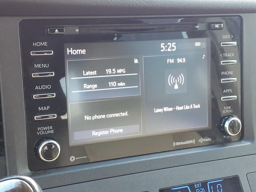 Used 2020 Beige Toyota XLE image 25