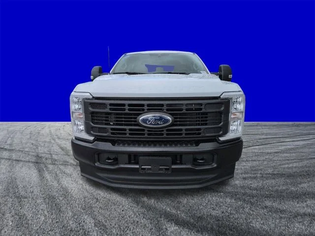 New 2026 Oxford White Ford F-350® XL image 9