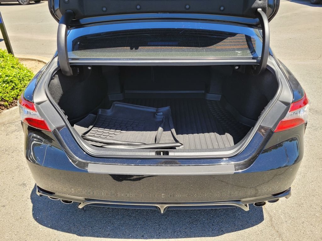 Certified Used 2018 Black Toyota XSE V6 image 11