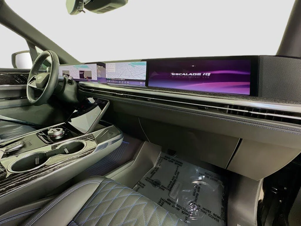 Used 2025 BLACK RAVEN Cadillac Sport 1 image 13