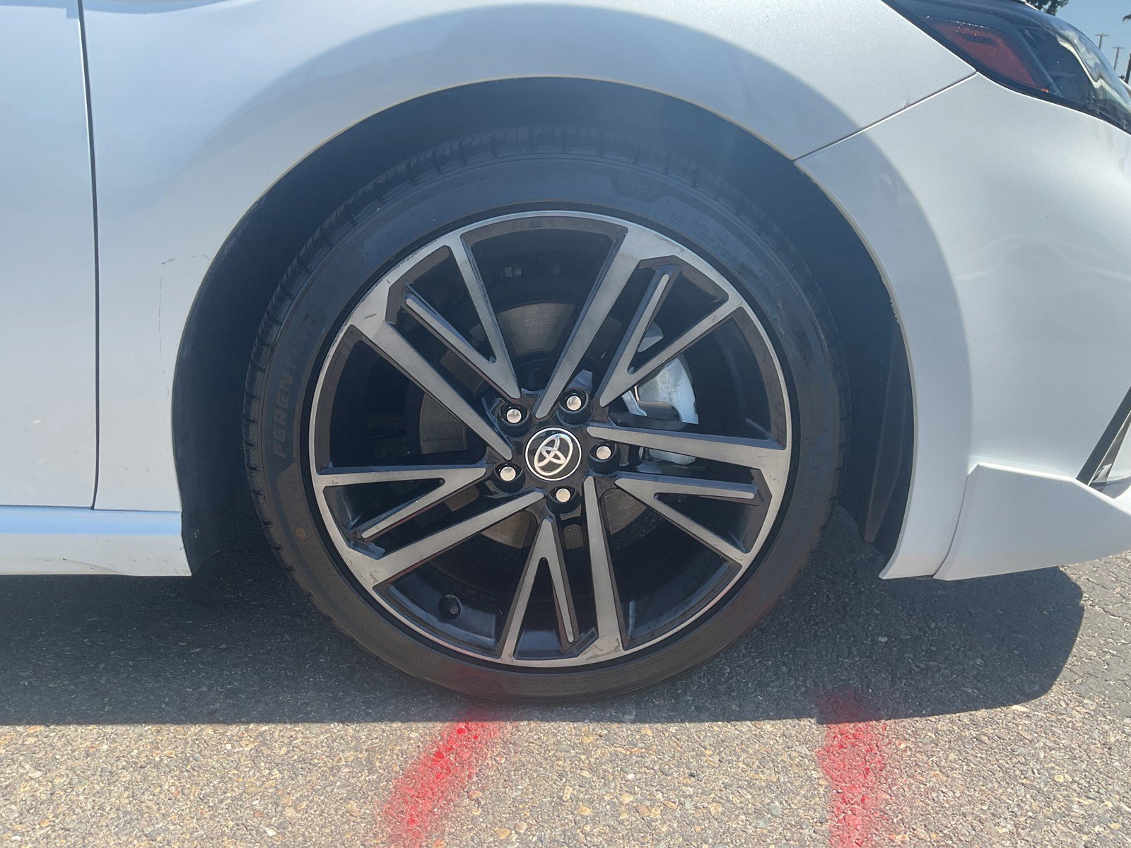 2025 Toyota Camry XSE - Photo 11