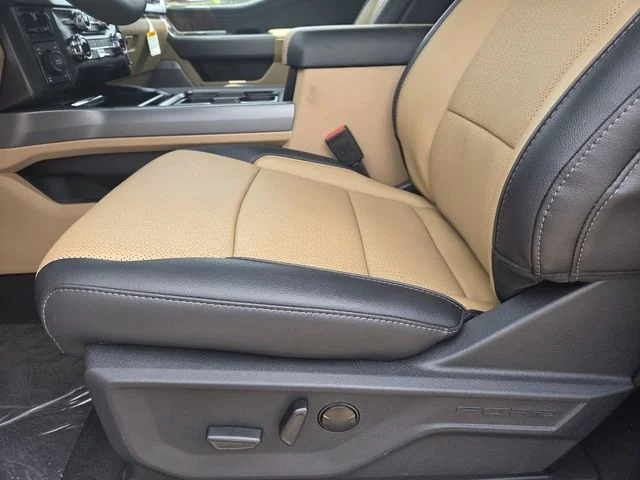 New 2026 Glacier Gray Metallic Tri-Coat Ford F-250® Lariat® image 11